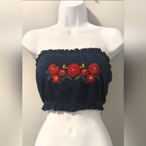 Forever 21 Denim Blue Floral Embroidered Bandeau Crop Top. Size S.